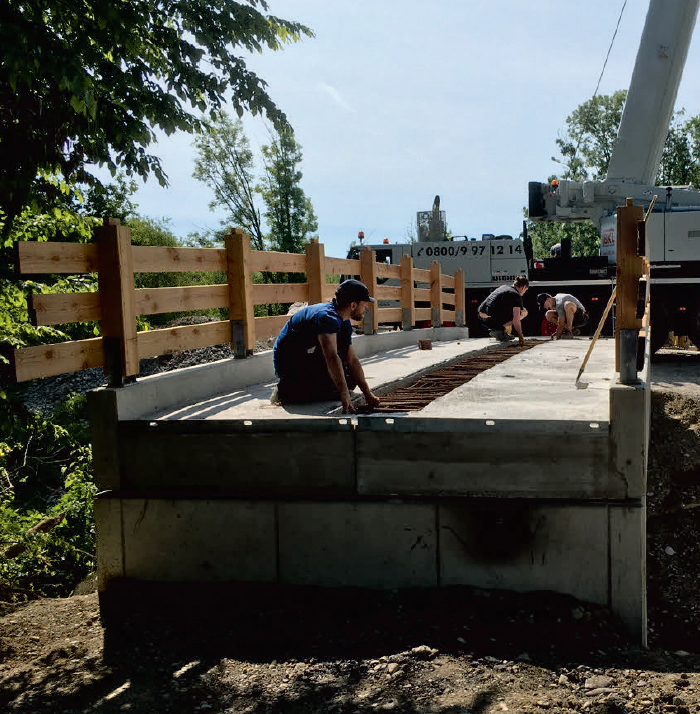 Geh- und Radwegbrücke über den Hainerbach in Bruckmühl